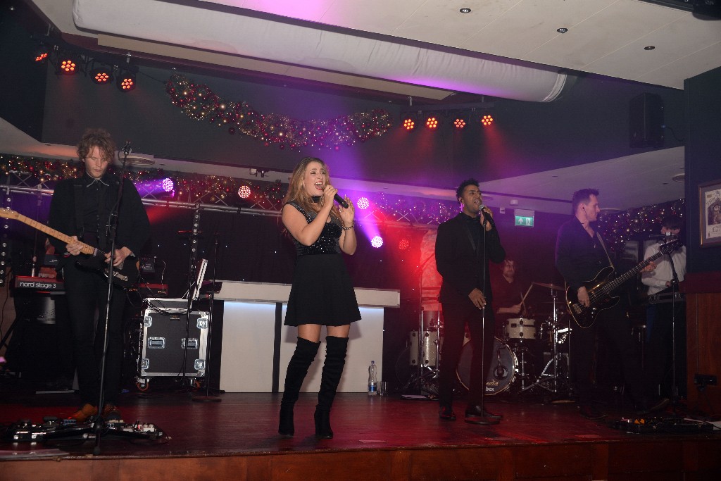 ../Images/Kerstgala VdG 2018 001.jpg